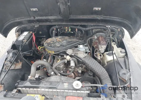 1988 Jeep Wrangler Sport из США, поврежденный, VIN 2BCCV81K2JB521378